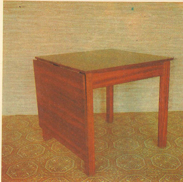 стол с откидной крышкой